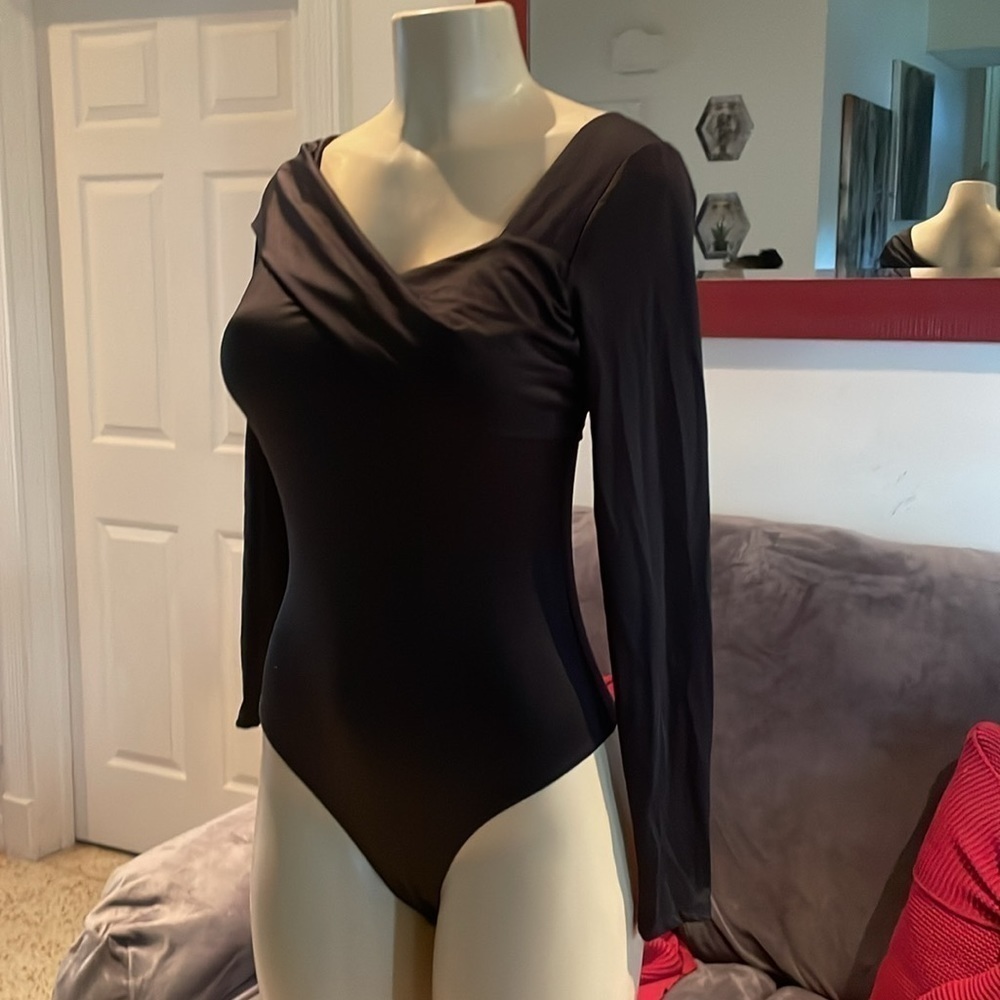 Madison and Berkeley- Wrapped Asymmetric Body size M - Picture 6 of 9